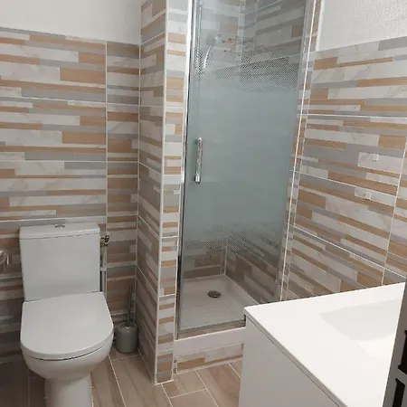 Apartment T2 4 Pers, Renove En Bord De , Clim Et Parking Classe 2 Etoiles Sète