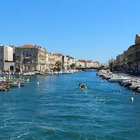 T2 4 Pers, Renove En Bord De , Clim Et Parking Classe 2 Etoiles *