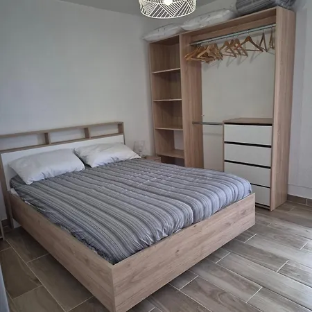 Apartment T2 4 Pers, Renove En Bord De , Clim Et Parking Classe 2 Etoiles *